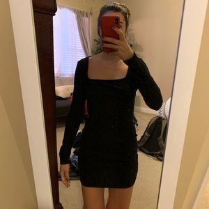 NBW! Long-sleeve black dress